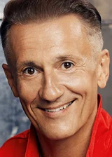 Олег Меньшиков