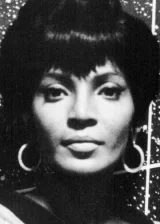 Нишелль Николс