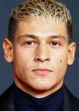 Эмилио Сакрая