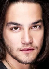 Дэниэл Дзоватто