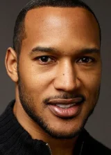 Генри Симмонс