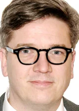 Томас Альфредсон