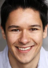 Оливер Джеймс