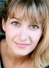 Каролин Англад