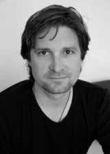 Аарон Скалли