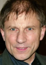 Саймон Макберни