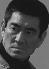 Кэн Такакура