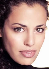 Афина Карканис