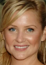 Джессика Кэпшоу