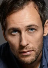 Эдриан Макморран