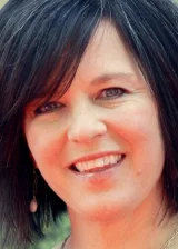 Пегги Холмс