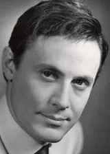 Юрий Соломин