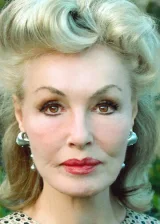 Джули Ньюмар