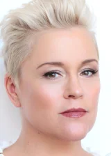 Кристин Элиз