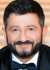 Михаил Галустян