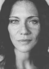 Анни Финстерер