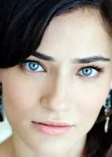 Саадет Аксой