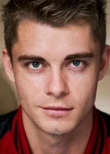 Люк Митчелл