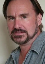 Uilyam Arnold