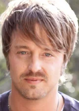 Джошуа Леонард