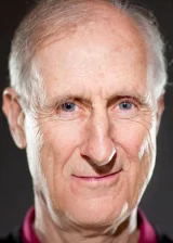 Джеймс Кромуэлл