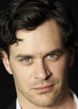 Том Эверетт Скотт