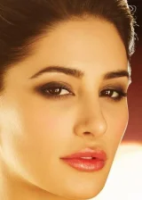 Наргис Факхри