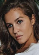 Леонела Мантурова