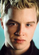 Ноэль Фишер