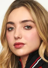 Пейтон Лист