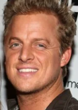 Скайлер Стоун