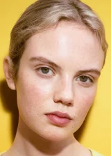 Айла Джонстон