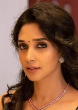 Nayla Usha