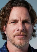 Джонатан Нолан