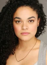 Сара-Николь Роблз