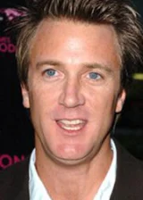 Дэнни Комден