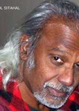 Эррол Ситахал