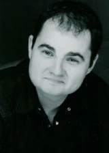 Дилан Робертс