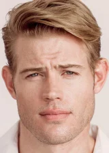 Тревор Донован