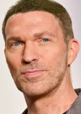 Трэвис Найт