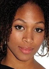 Николь Бахари