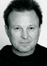 Nik Mini