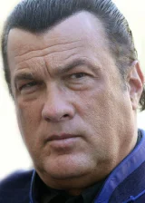 Стивен Сигал