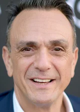 Хэнк Азария