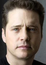 Джейсон Пристли