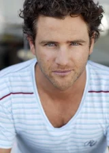 Бернард Керри