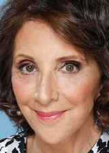 Андреа Мартин