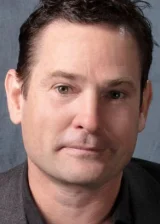 Генри Томас