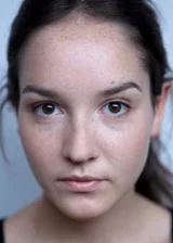 Анаис Демустье