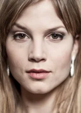 Сильвия Хукс